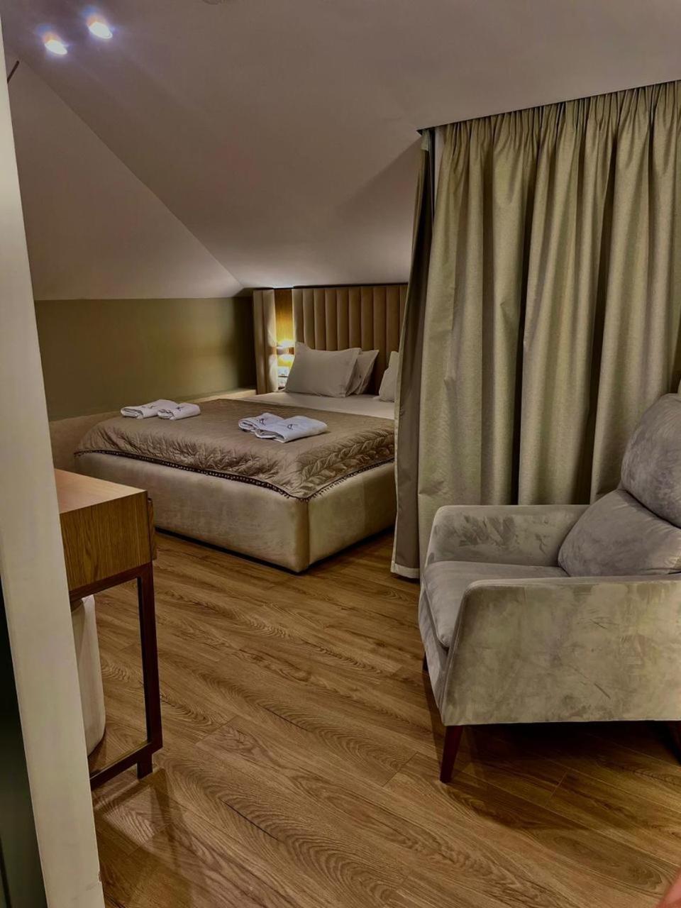 Vila Koja Boutique Hotel ティラナ エクステリア 写真