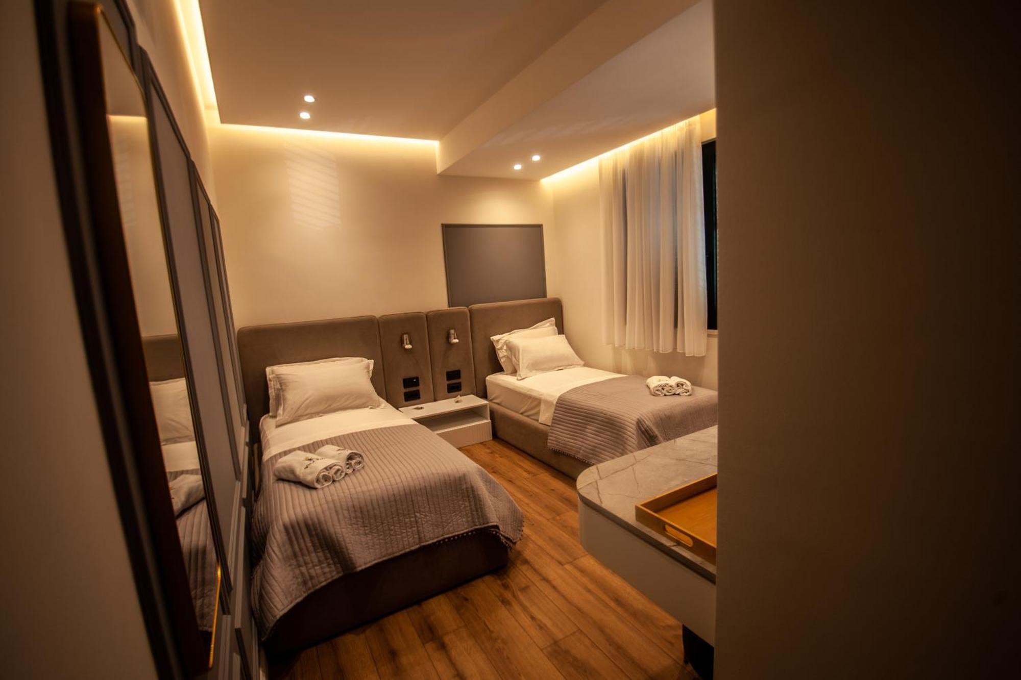 Vila Koja Boutique Hotel ティラナ エクステリア 写真