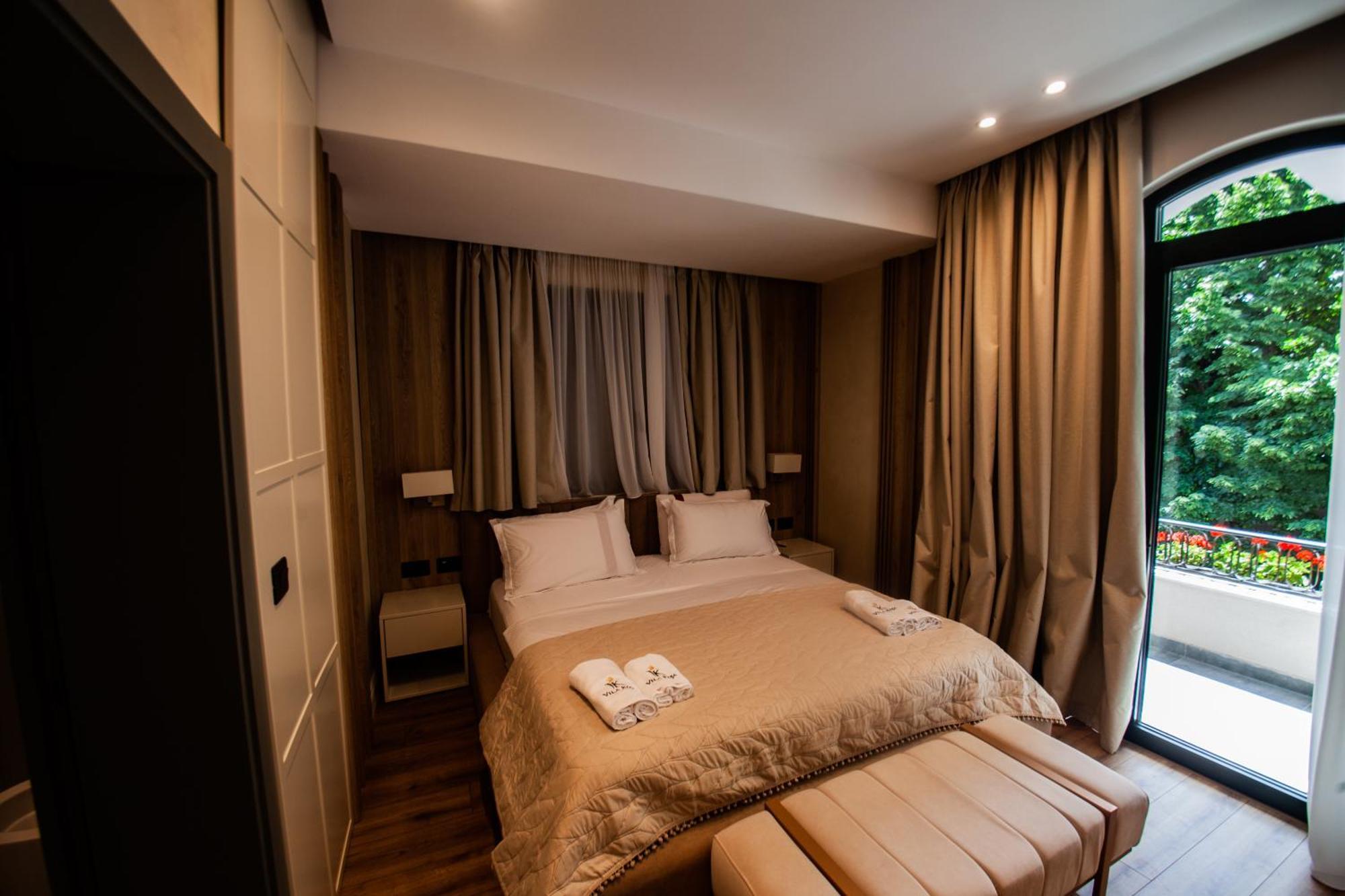 Vila Koja Boutique Hotel ティラナ エクステリア 写真