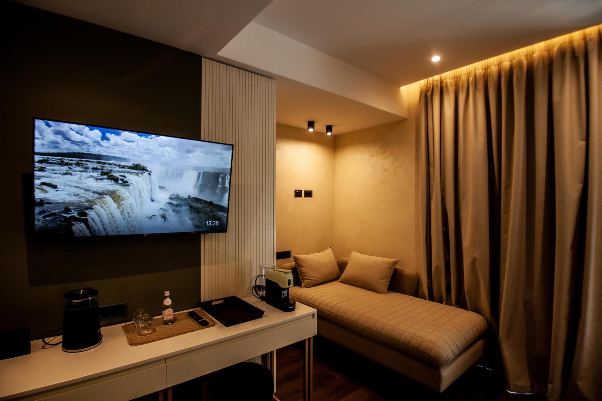Vila Koja Boutique Hotel ティラナ エクステリア 写真